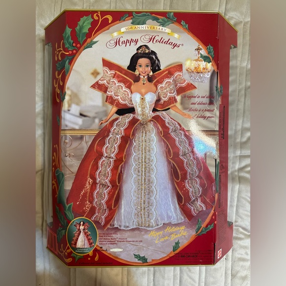 Vintage Barbie Holiday Edition Doll - Red and Gold Gown MINT CONDITION - Picture 2 of 2